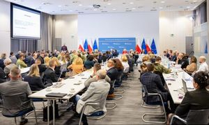 konferencja dotycząca tworzenia oddziałów szkół mundurowych w MSWiA.