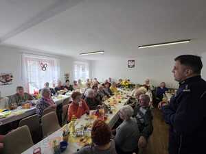 Policjanci podczas spotkań z mieszkańcami